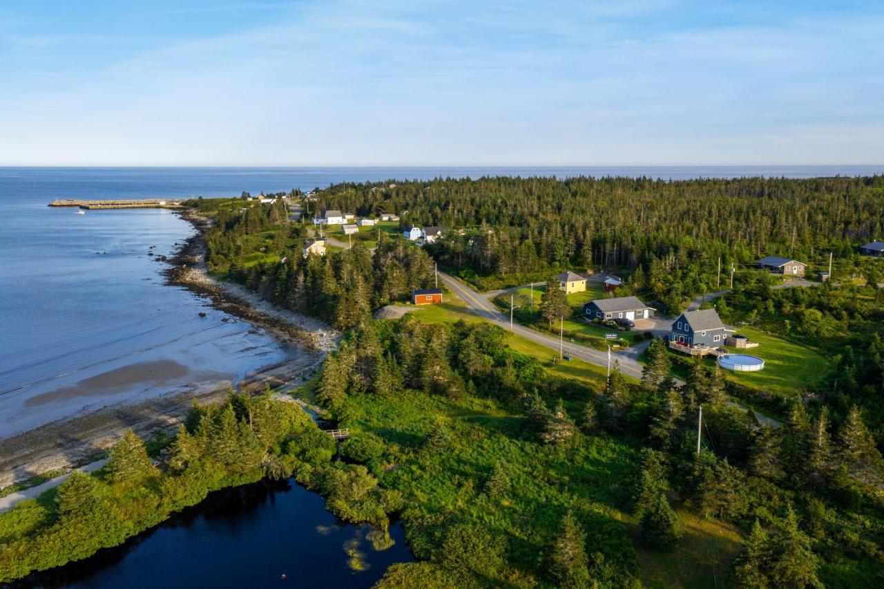 Lonely Rock Seaside Bungalows Larry's River Esterno foto